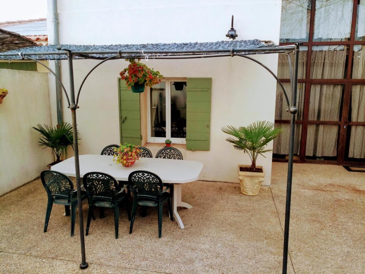 Les Gites Du Mas Canillac Chateaurenard Ngoại thất bức ảnh